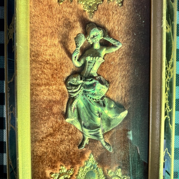 Antique Victorian Shadow Box Female Figure *Wall Art - Picture 6 of 10